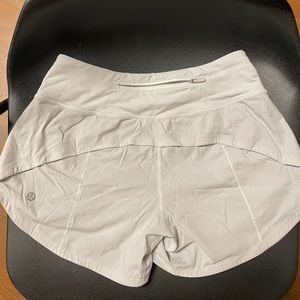 Lululemon white high rise speed-up short